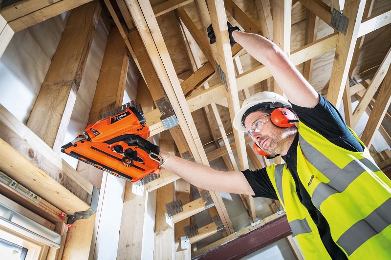 Working with Pastole farming nailer