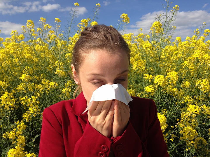 woman-with-allergy